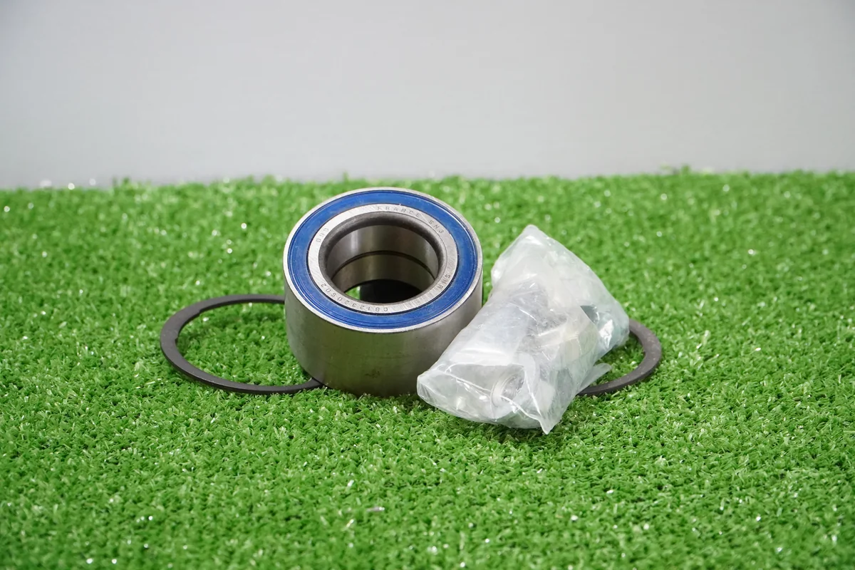 KIT DE COJINETE DE RUEDA DELANTERA