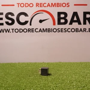 RELÉ